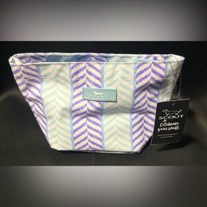 Scout Makeup Bag in Lavender & Light Blue Chevron